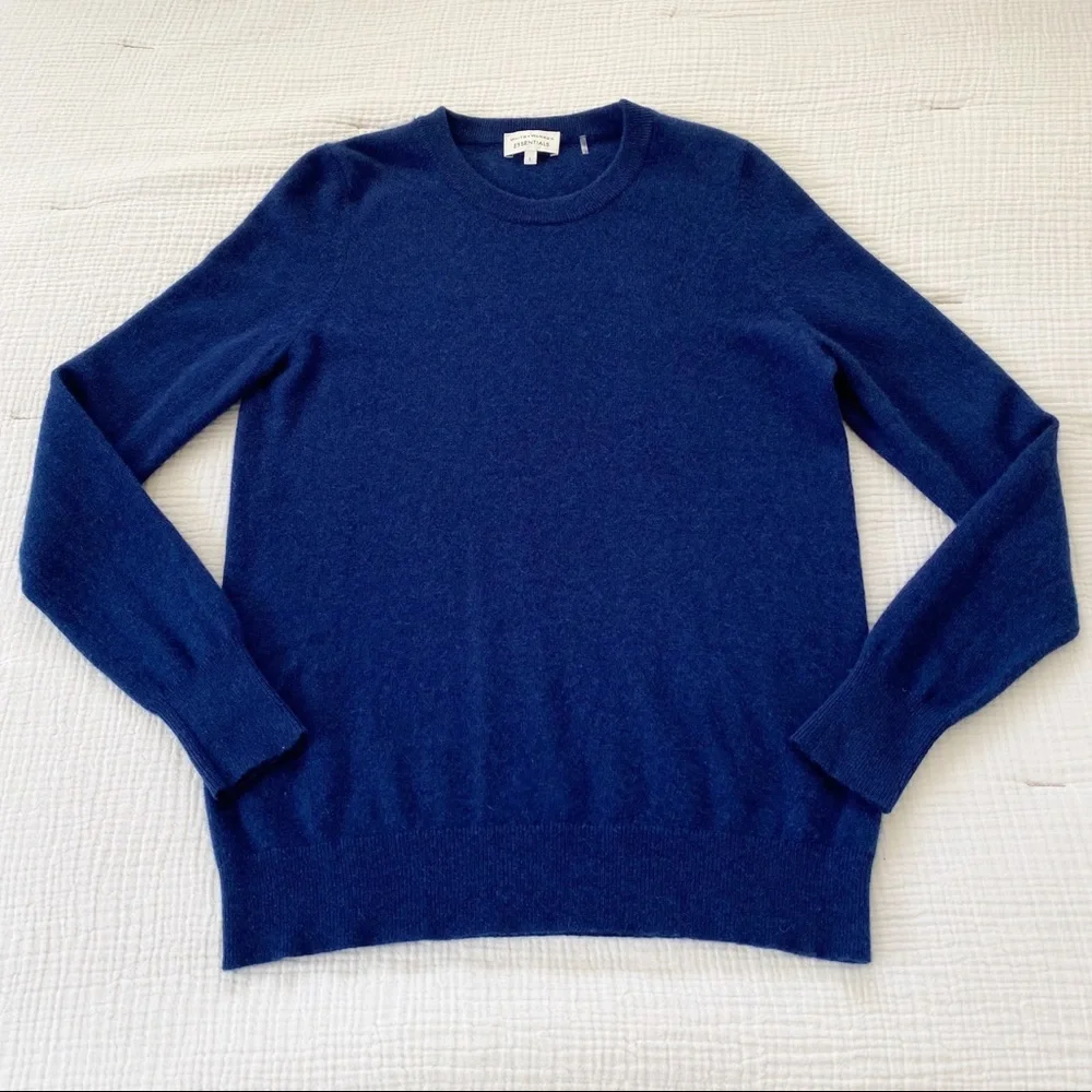 ❌SOLD❌ White + Warren Essentials Navy Cashmere Sweater - Picture 1 of 7